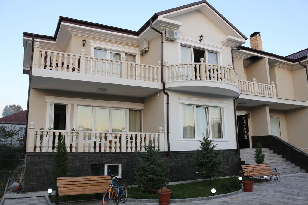 Guest House Sofia Kobuleti Extérieur photo