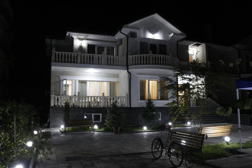 Guest House Sofia Kobuleti Extérieur photo