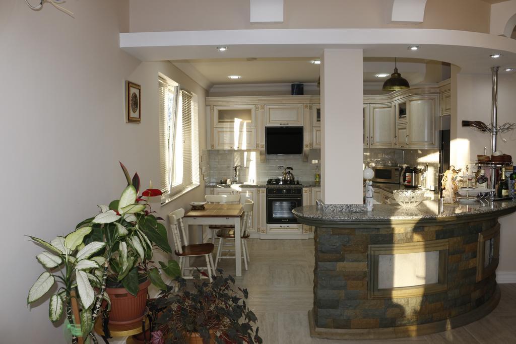Guest House Sofia Kobuleti Extérieur photo